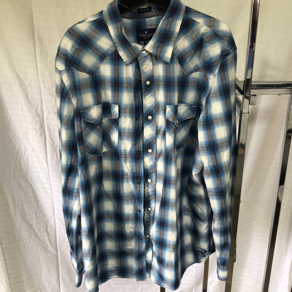 American Eagle button down shirt